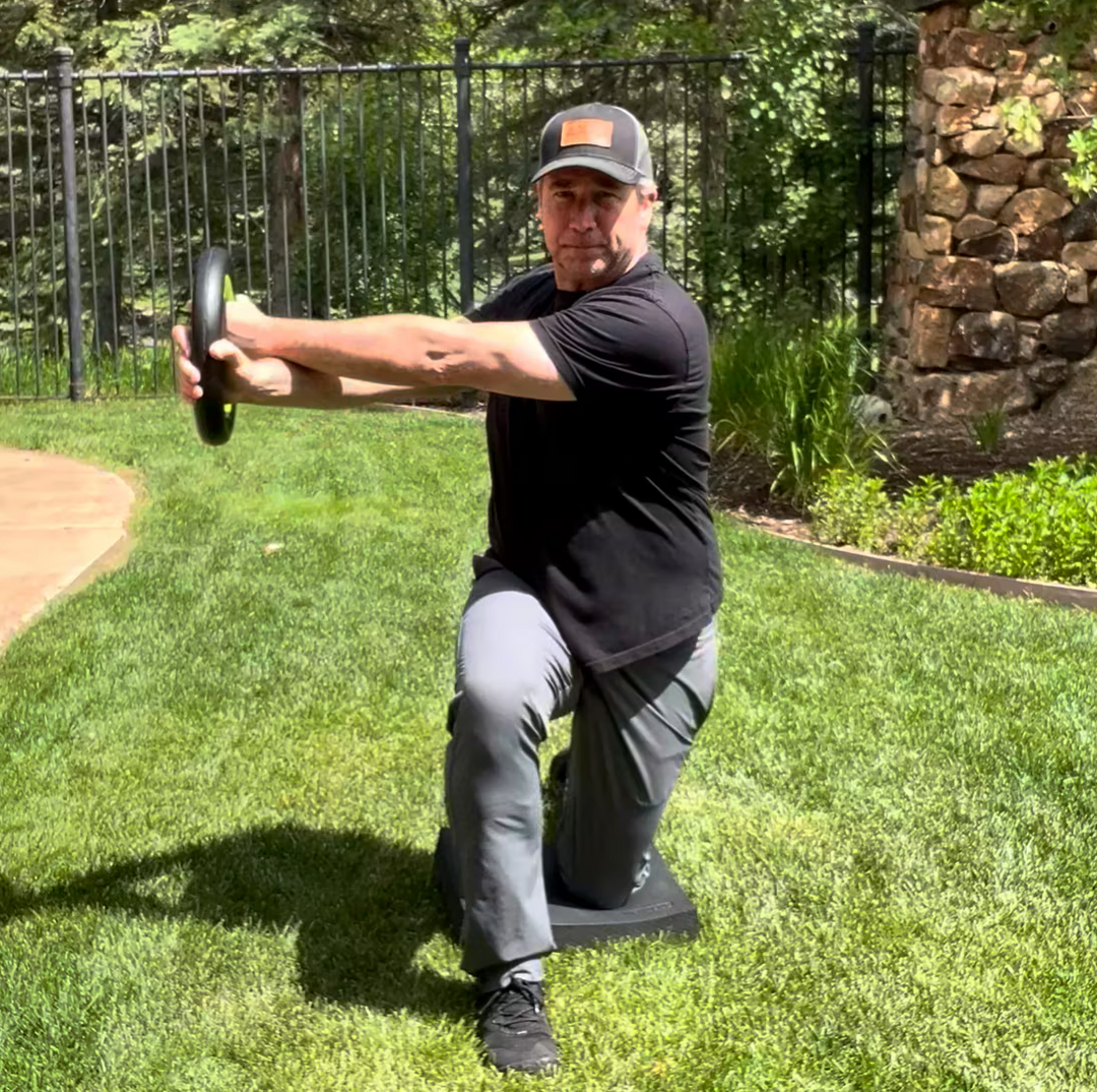 Cross-Grip Torso Turns - 1/2 Kneeling