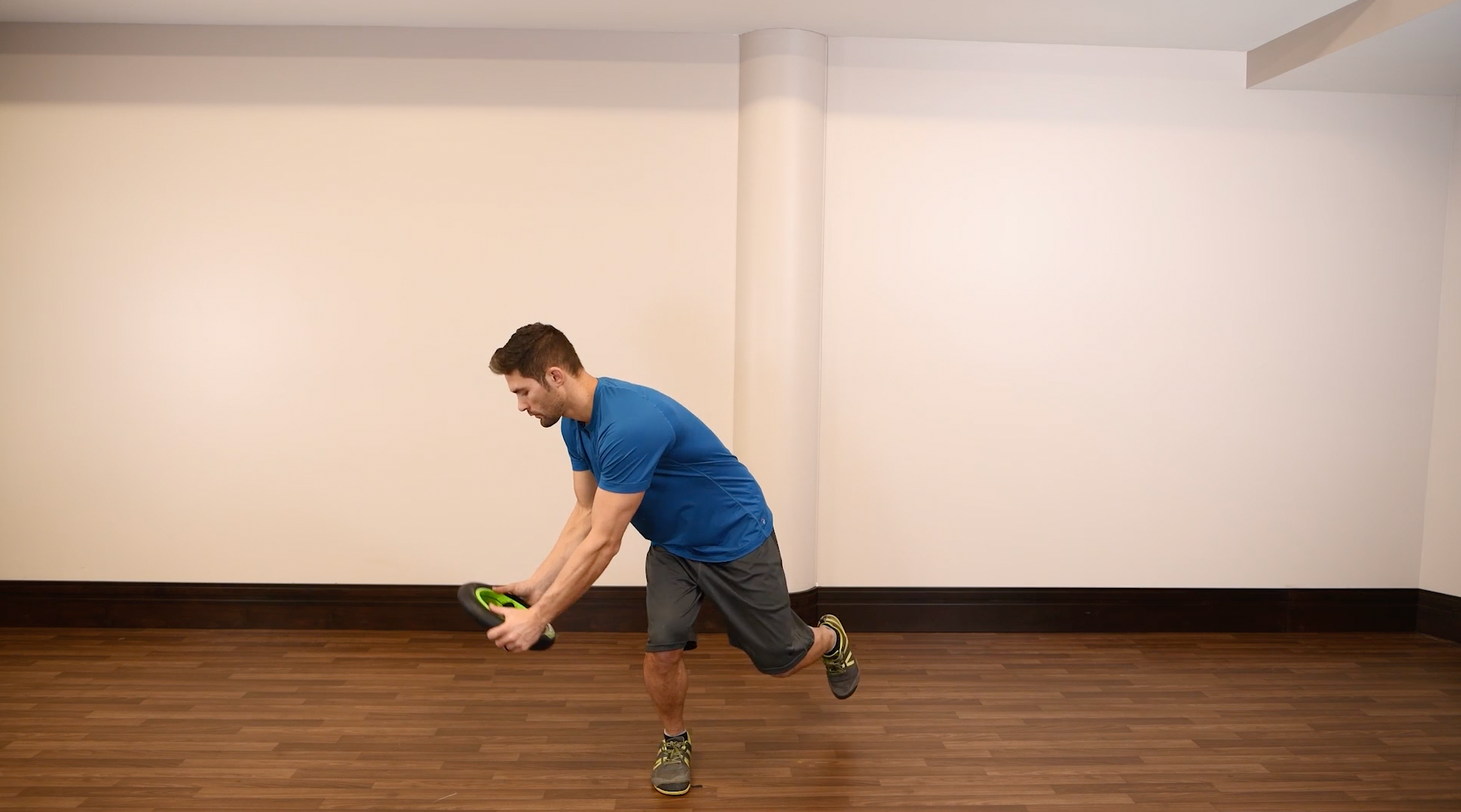 Single Leg Squat Diagonal Drill | Two Hands – AXIO Centripetal Training